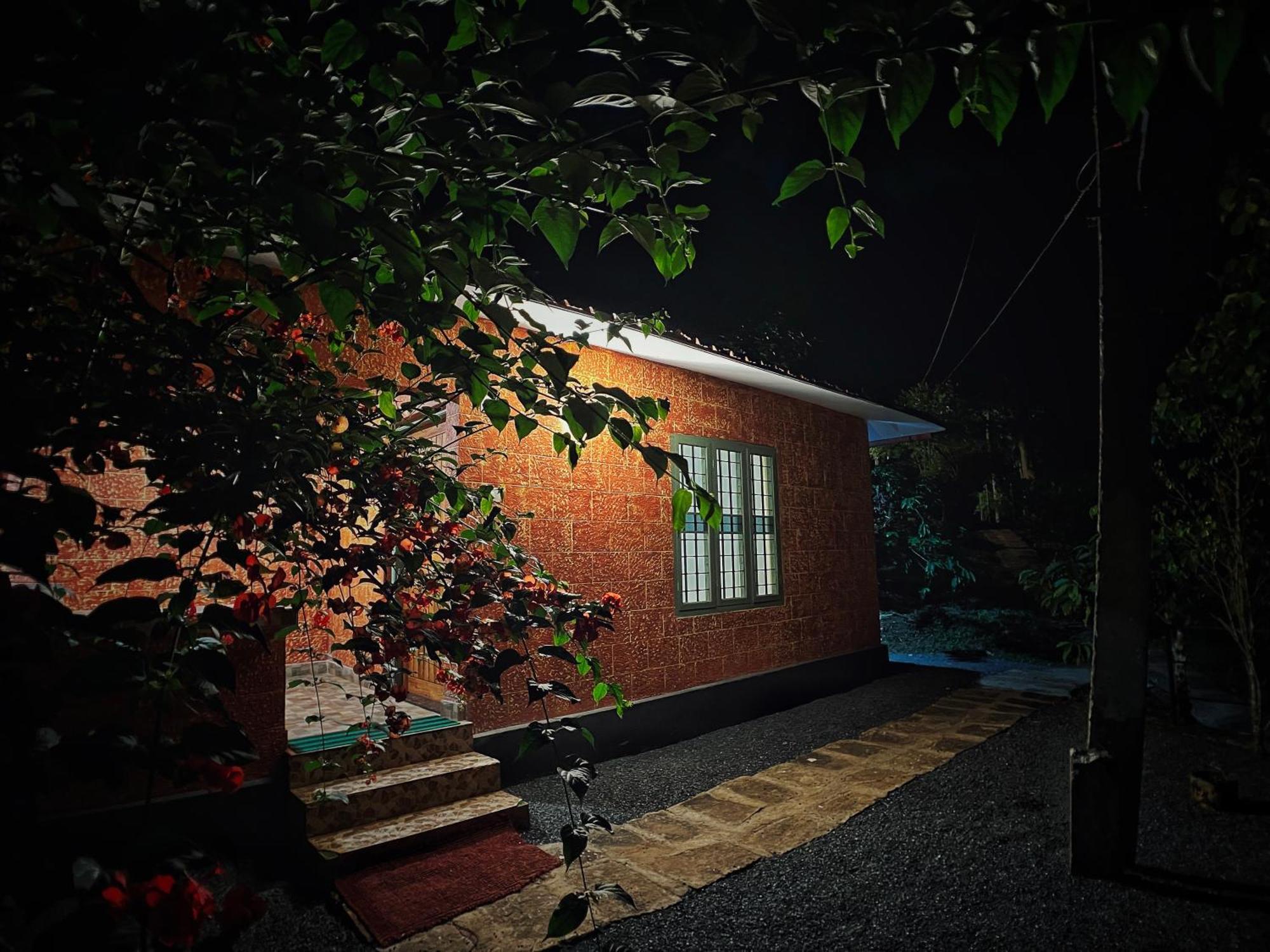 Mahout Resort Wayanad - An Experiential Jungle Stay With Waterfall Kalpetta Bagian luar foto